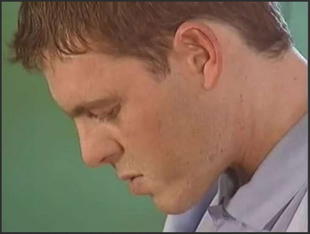 Bianca Astor, junge brünette Frau, stehend