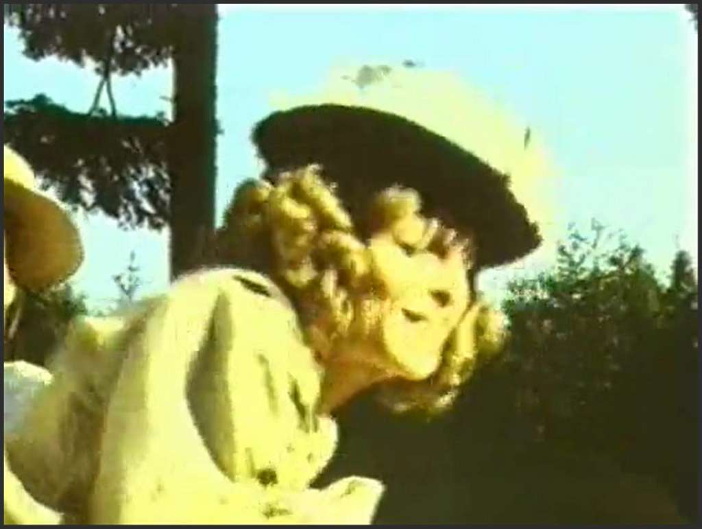 Patricia Rhomberg berührt ihre süße Muschi nur für dich